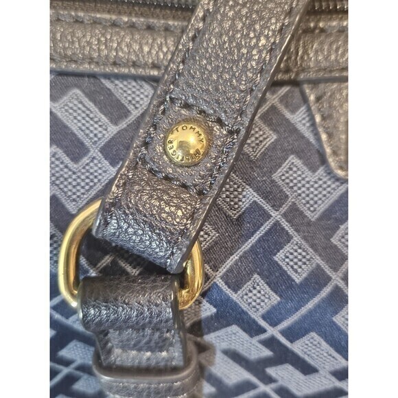 Tommy Hilfiger Navy Blue Monogram Fabric Faux Leather Trim Bag Nautical purse - Picture 6 of 7